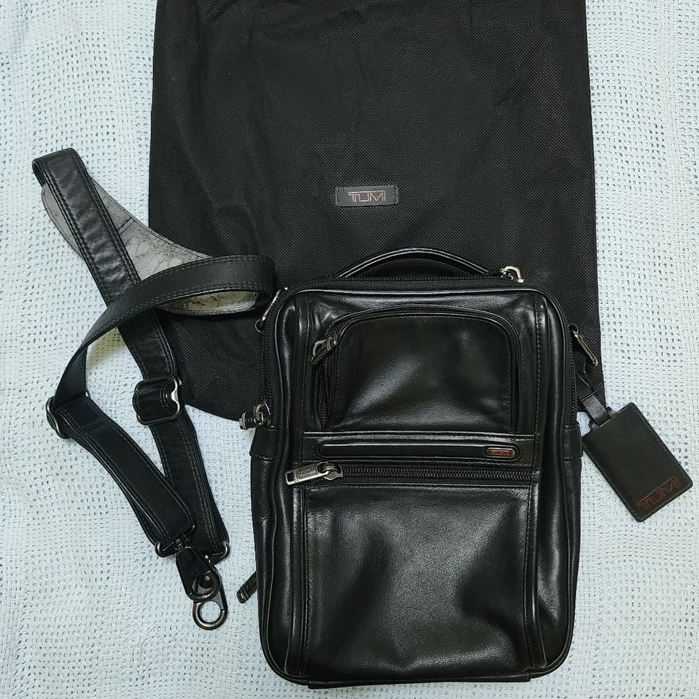 Tumi Men's Leather Travel Tote